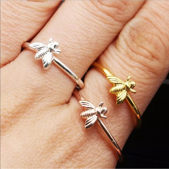Jewelry - Ring Rose Gold Silver Tone Honey Bee NEW